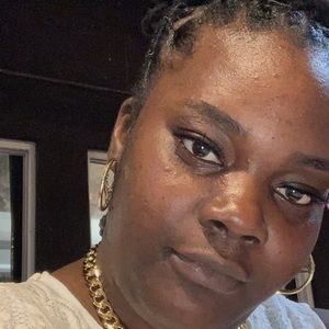 Meet your Posher, Shaniqua